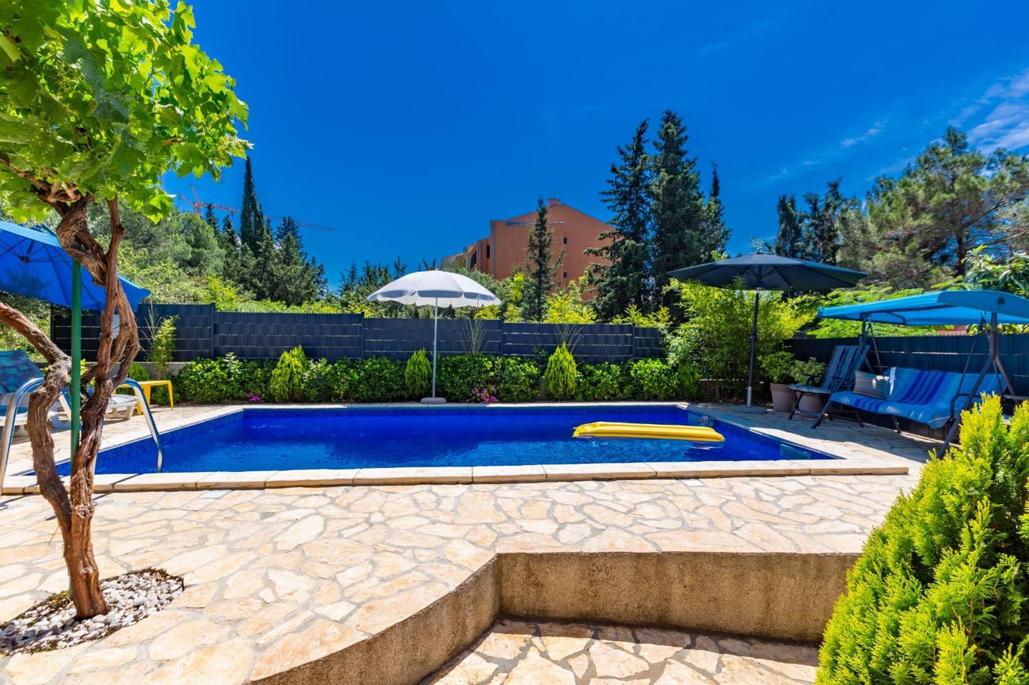 Holiday Home Flora Zadar Exterior foto