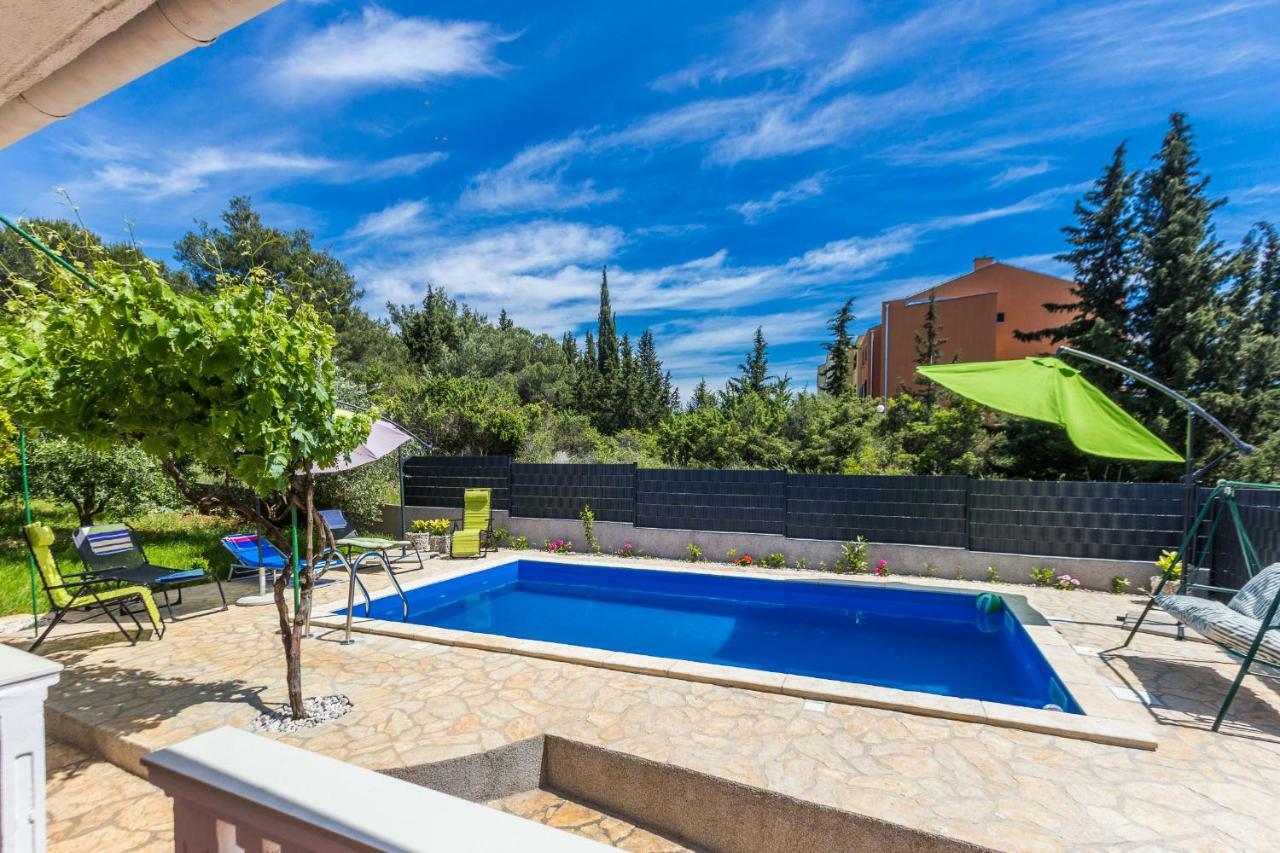 Holiday Home Flora Zadar Exterior foto